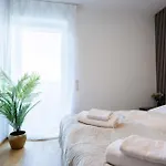 Sweet - Weinbergblick Mit Privatgarage, Balkon Und Arbeitsplatz Krems an der Donau