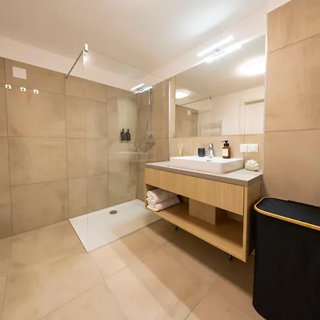 Sweet - Weinbergblick Mit Privatgarage, Balkon Und Arbeitsplatz