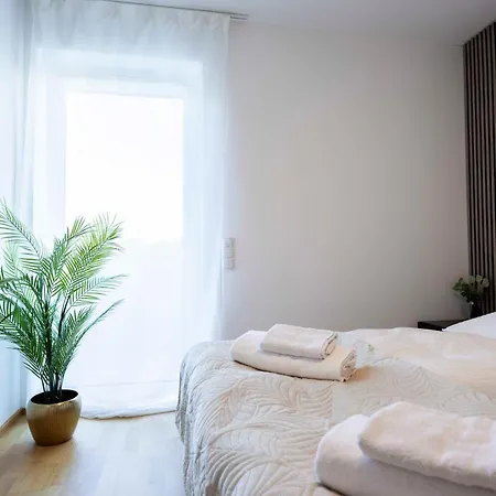 Sweet - Weinbergblick Mit Privatgarage, Balkon Und Arbeitsplatz Krems an der Donau