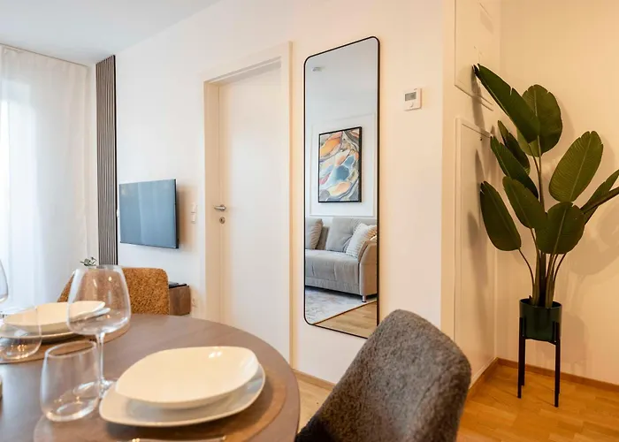 Sweet - Weinbergblick Mit Privatgarage, Balkon Und Arbeitsplatz * Krems an der Donau