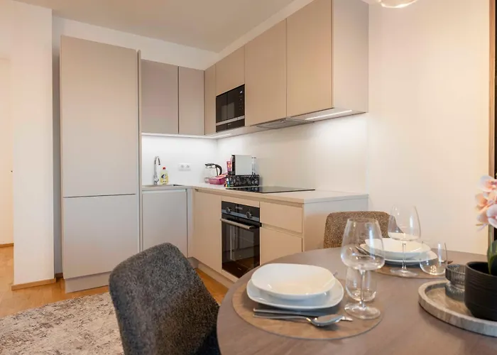 Sweet - Weinbergblick Mit Privatgarage, Balkon Und Arbeitsplatz *