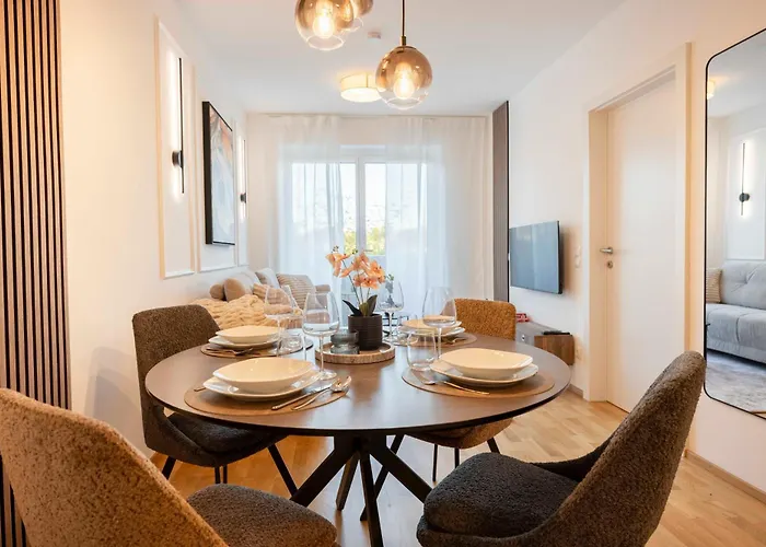 Apartament Sweet - Weinbergblick Mit Privatgarage, Balkon Und Arbeitsplatz Krems an der Donau